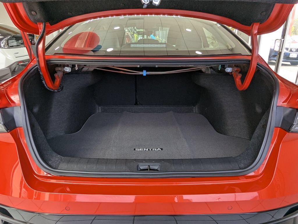 New 2026 Nissan Sentra SR w/ SR Premium Package FWD image 21