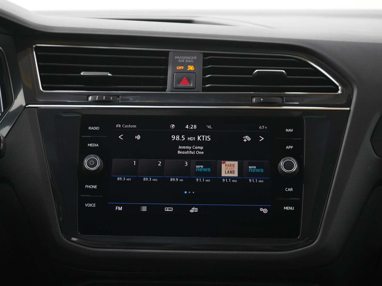 Used 2020 Volkswagen Tiguan SEL Premium R-Line AWD/4WD image 18