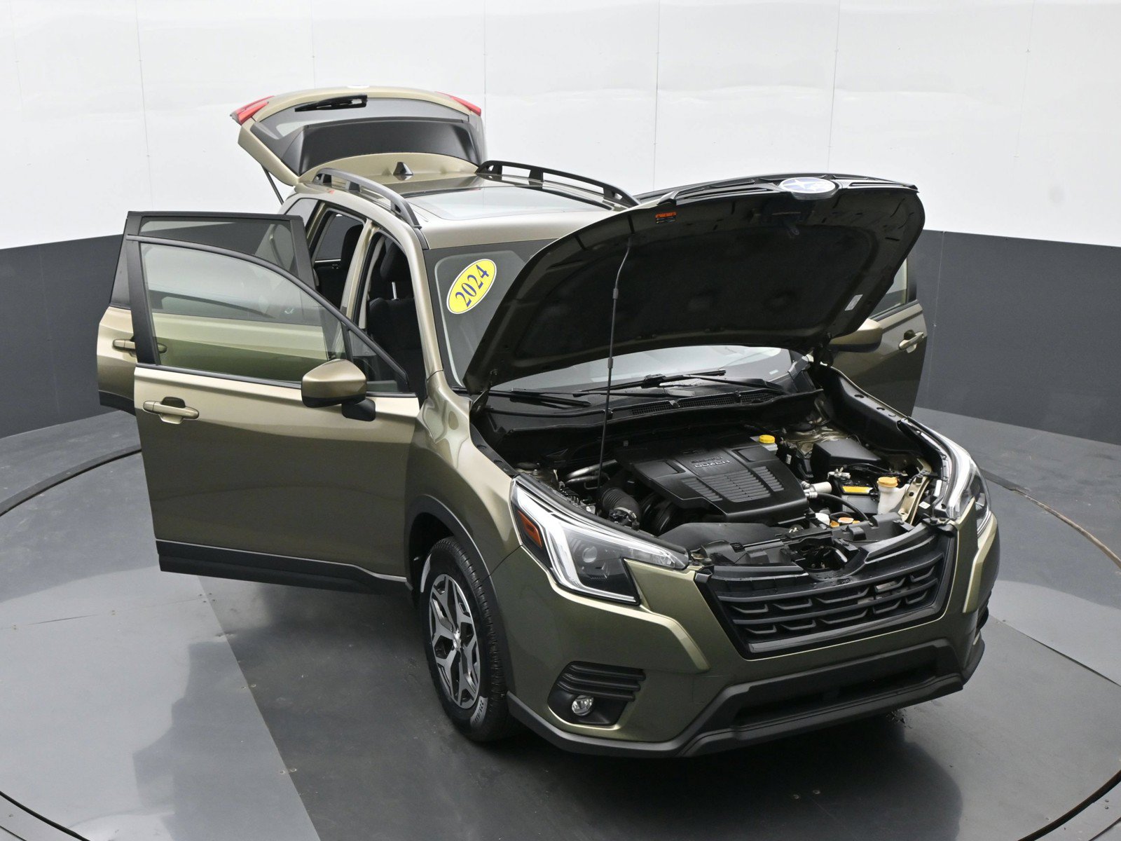 Used 2024 Subaru Forester Premium AWD/4WD image 47