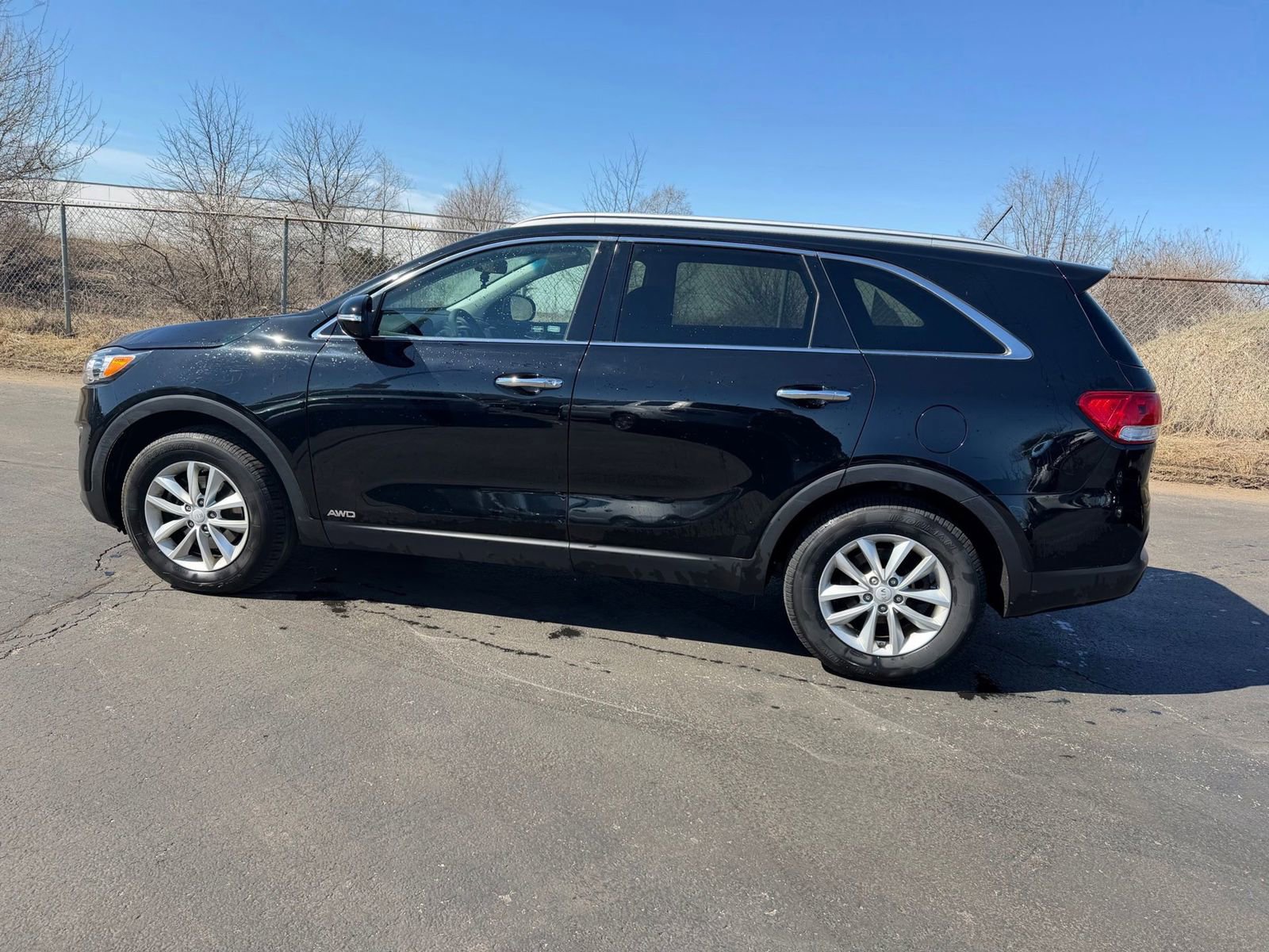 Used 2017 Kia Sorento LX image 10