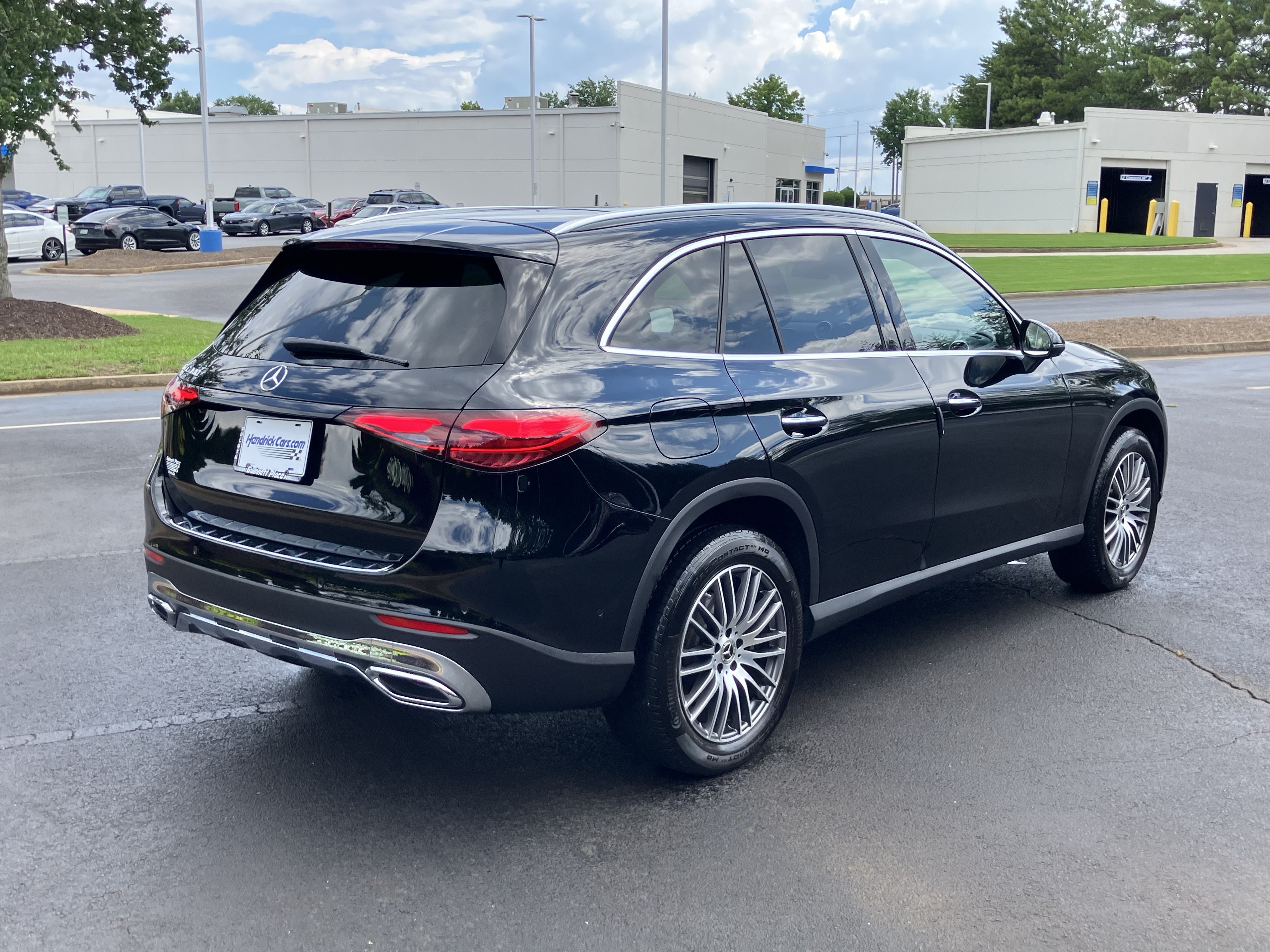 Used 2024 Mercedes-Benz GLC 300 image 10
