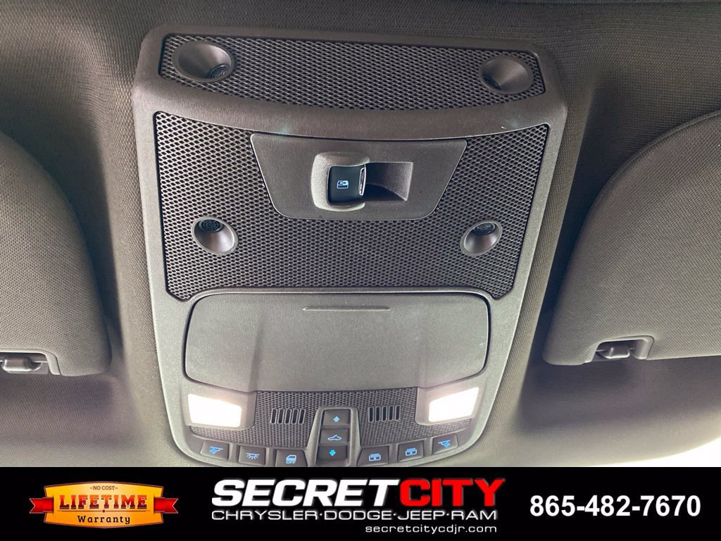 Used 2016 Ford F150 King Ranch w/ Equipment Group 601A Luxury AWD/4WD image 20
