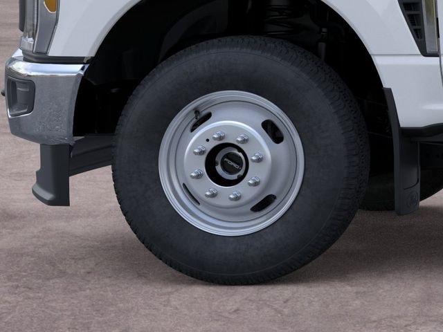 New 2026 Ford F350 XL w/ 360-Degree Camera Package AWD/4WD image 19