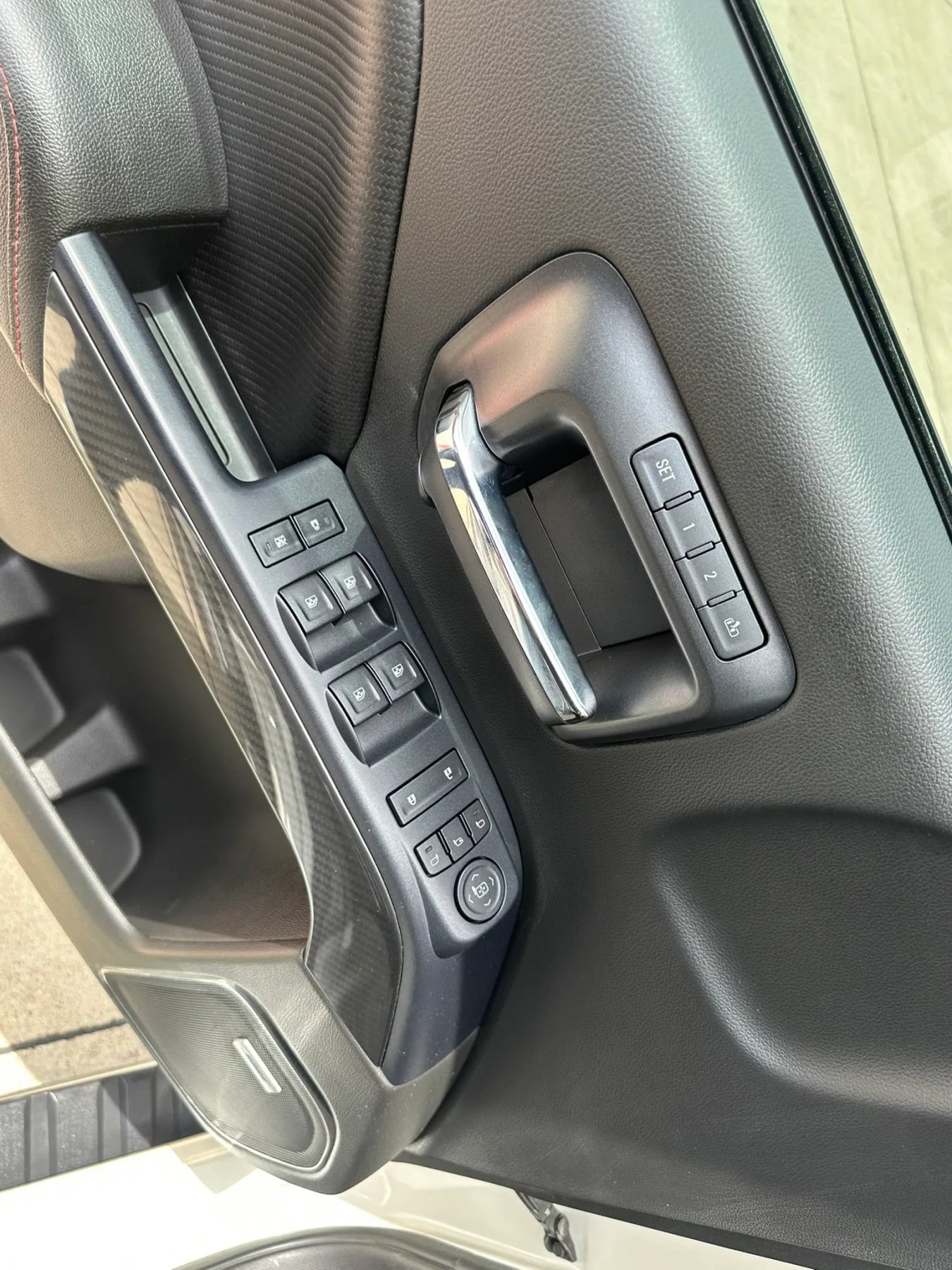 Used 2015 GMC Sierra 1500 SLT AWD/4WD image 33