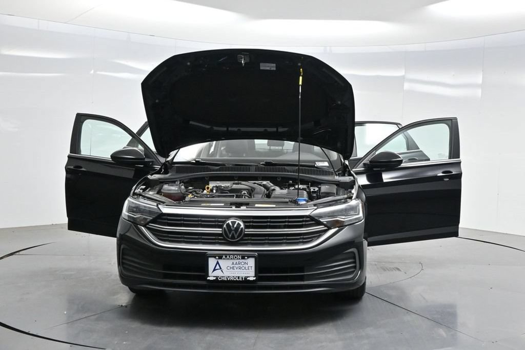 Used 2024 Volkswagen Jetta SE FWD image 46
