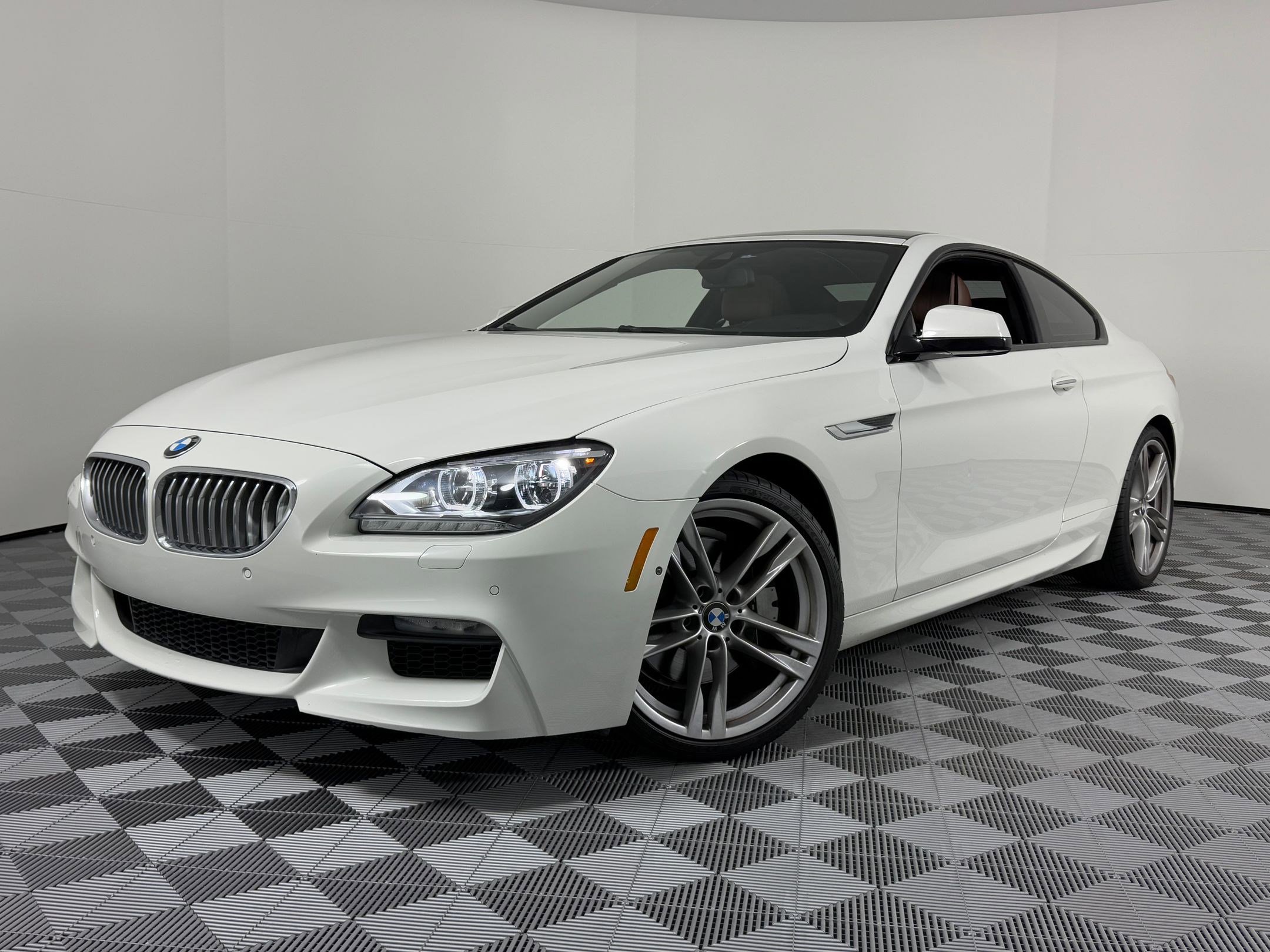 Used 2014 BMW 650i Coupe image 1