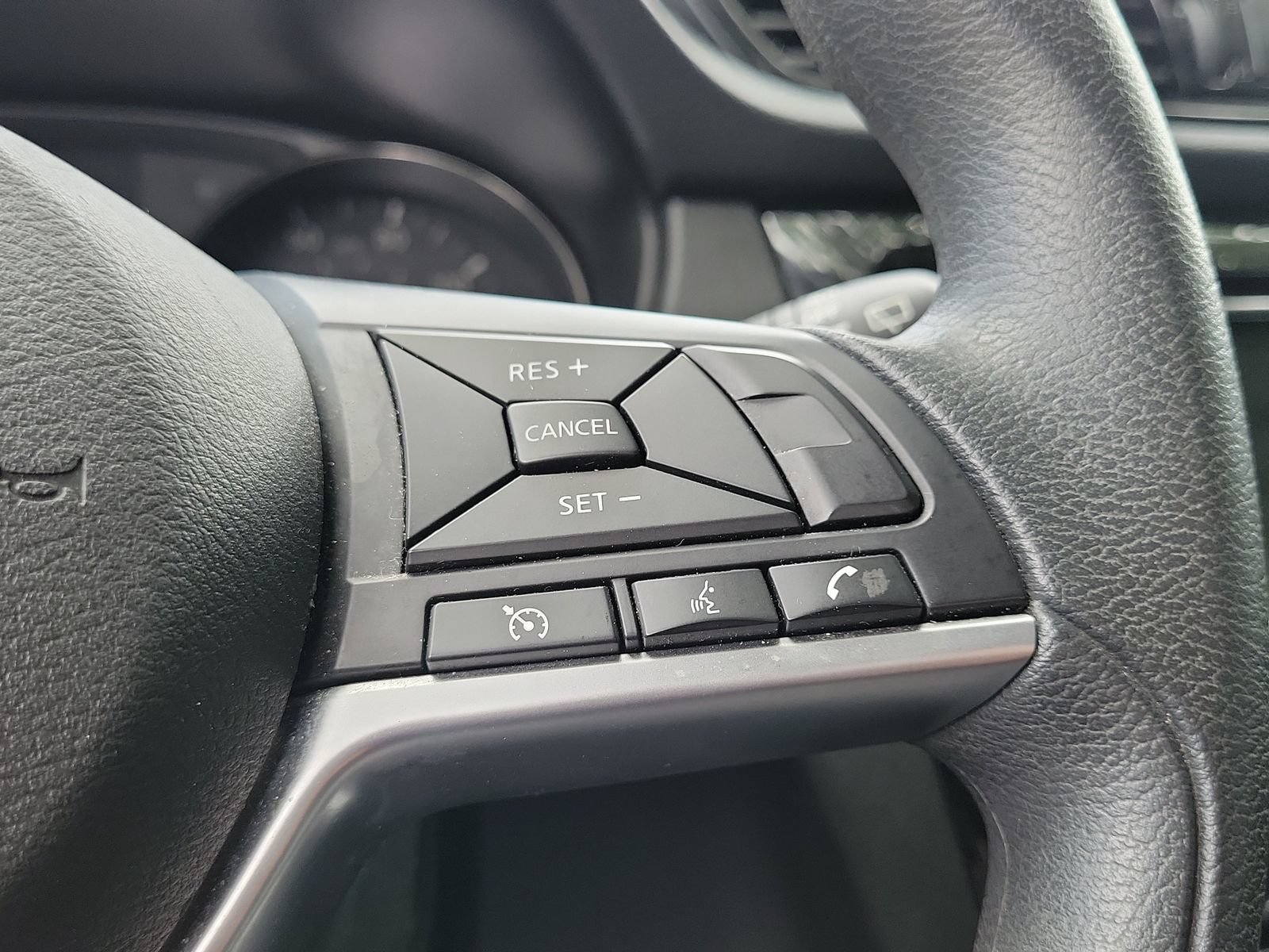 Used 2021 Nissan Rogue Sport S FWD image 16