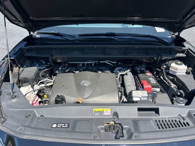 Used 2021 Toyota Highlander Platinum AWD/4WD image 15
