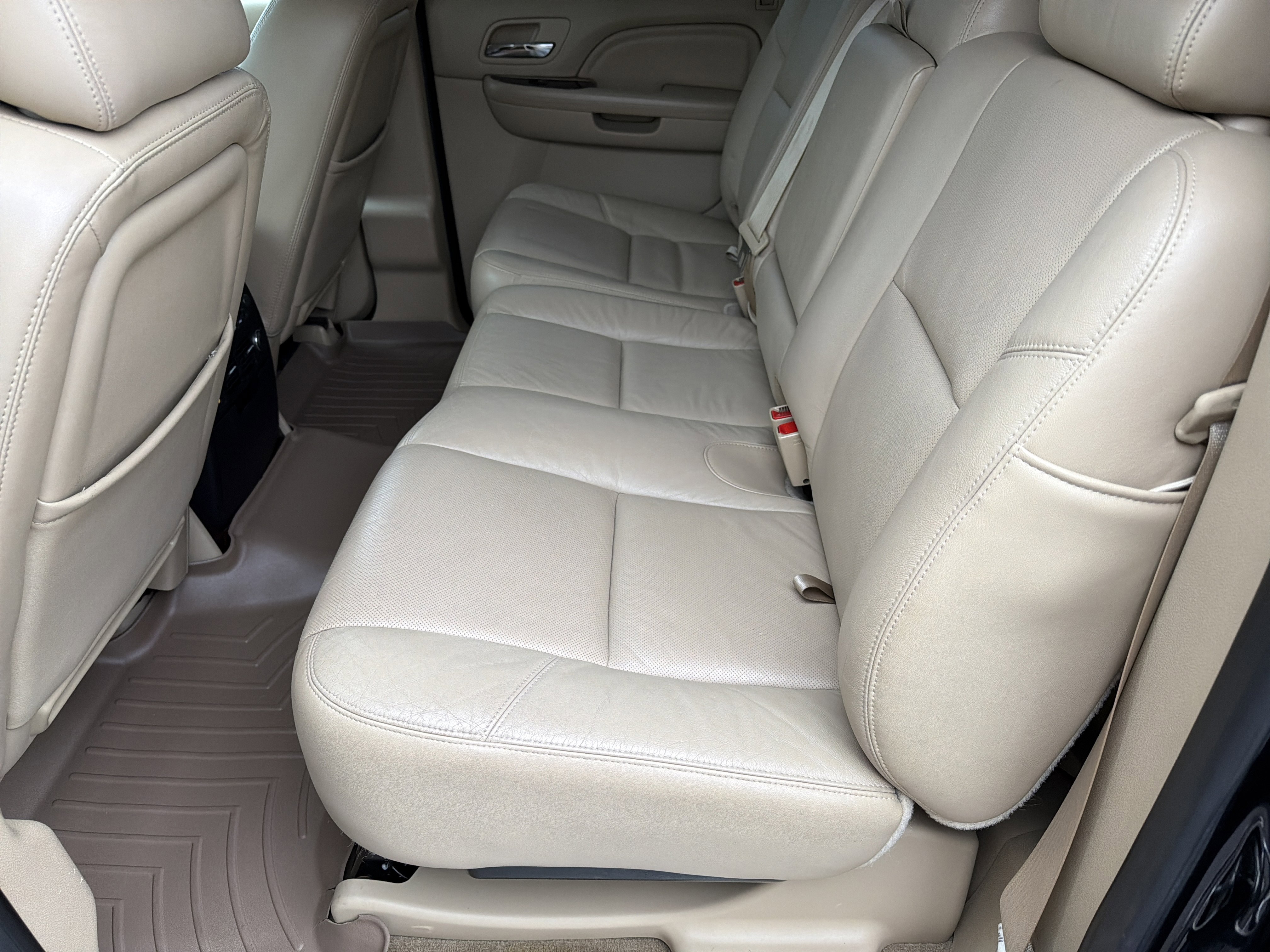 Used 2013 Cadillac Escalade EXT Premium image 22