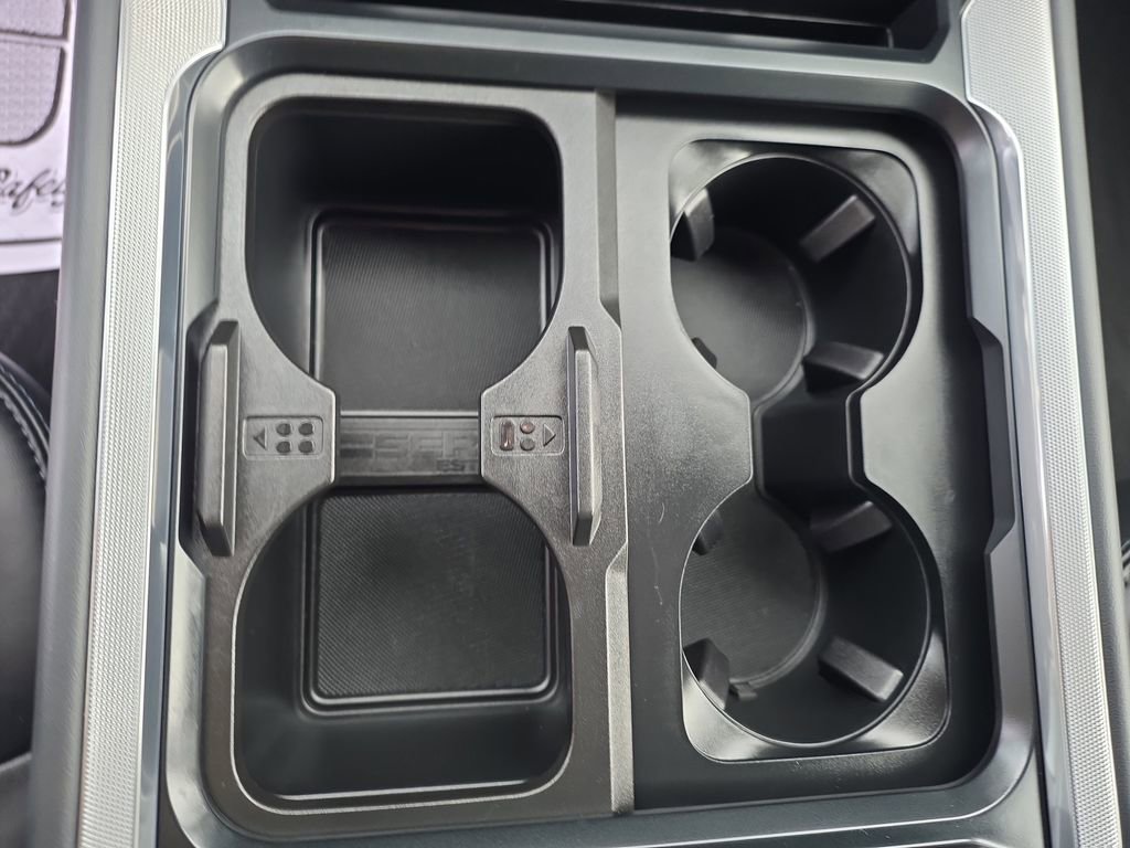 Used 2025 Ford F250 Platinum image 39