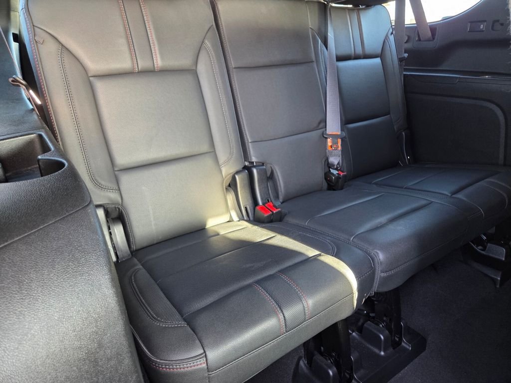 Used 2023 Chevrolet Suburban RST AWD/4WD image 21