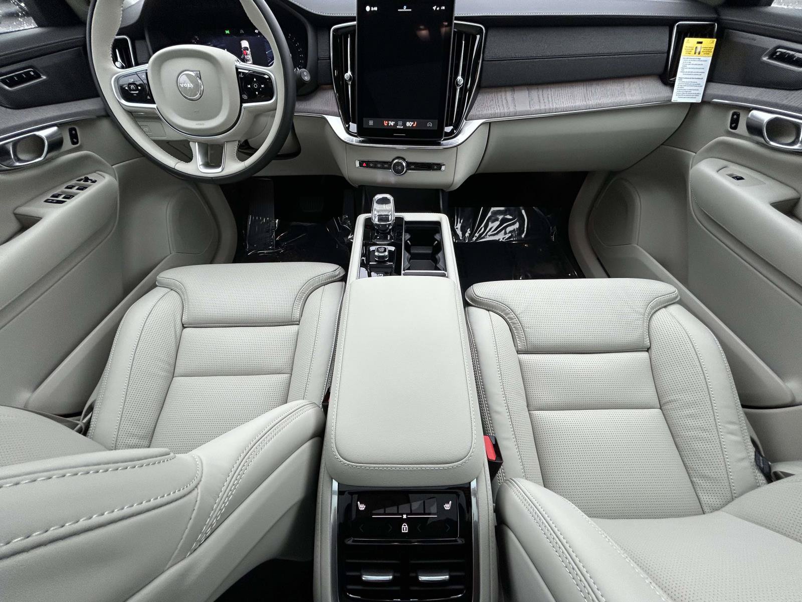New 2026 Volvo XC90 B6 Ultra w/ Protection Package AWD/4WD image 13