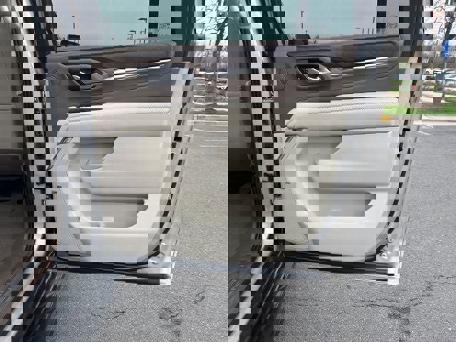 Used 2022 GMC Yukon XL Denali image 20