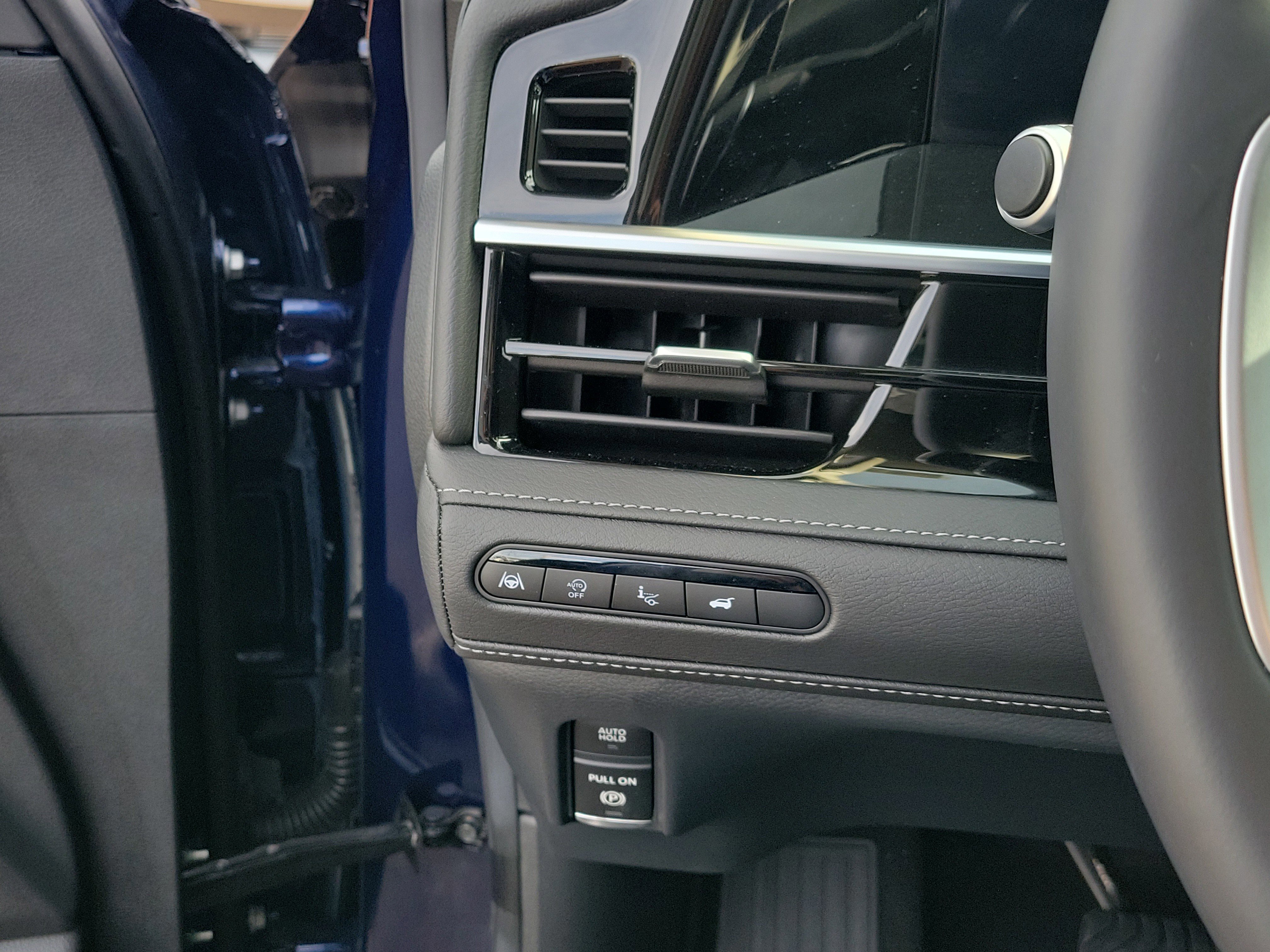 Used 2025 INFINITI QX80 Luxe image 12