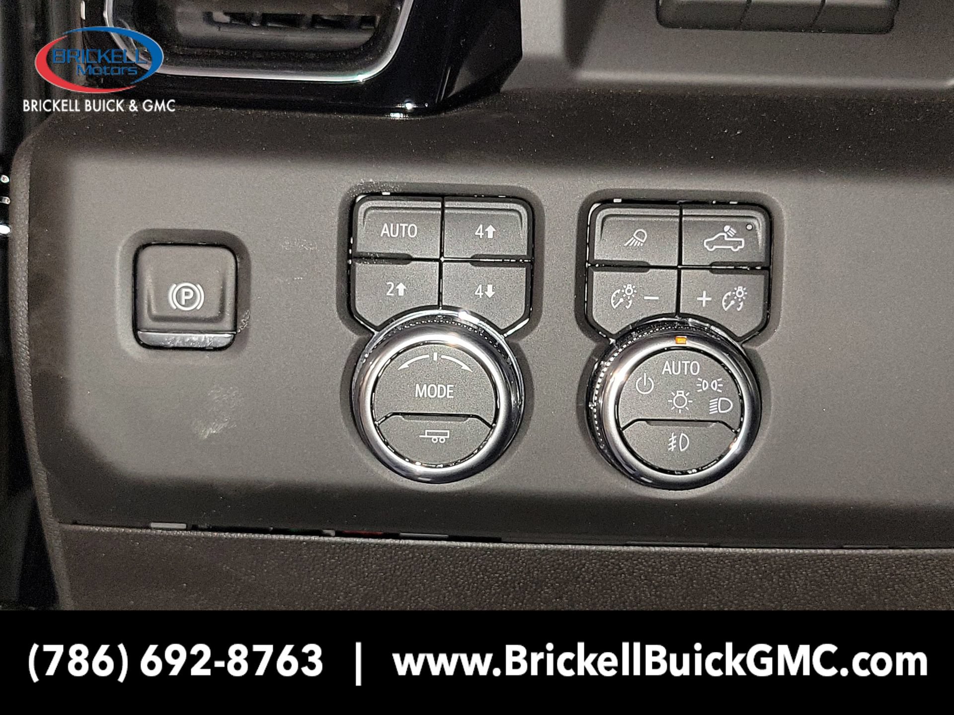 New 2026 GMC Sierra 3500 Denali w/ Technology Package AWD/4WD image 20