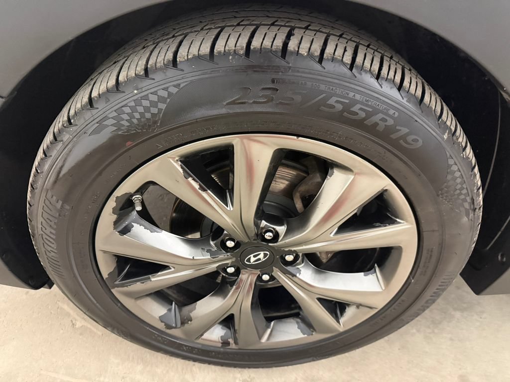 Used 2017 Hyundai Santa Fe Sport AWD/4WD image 10
