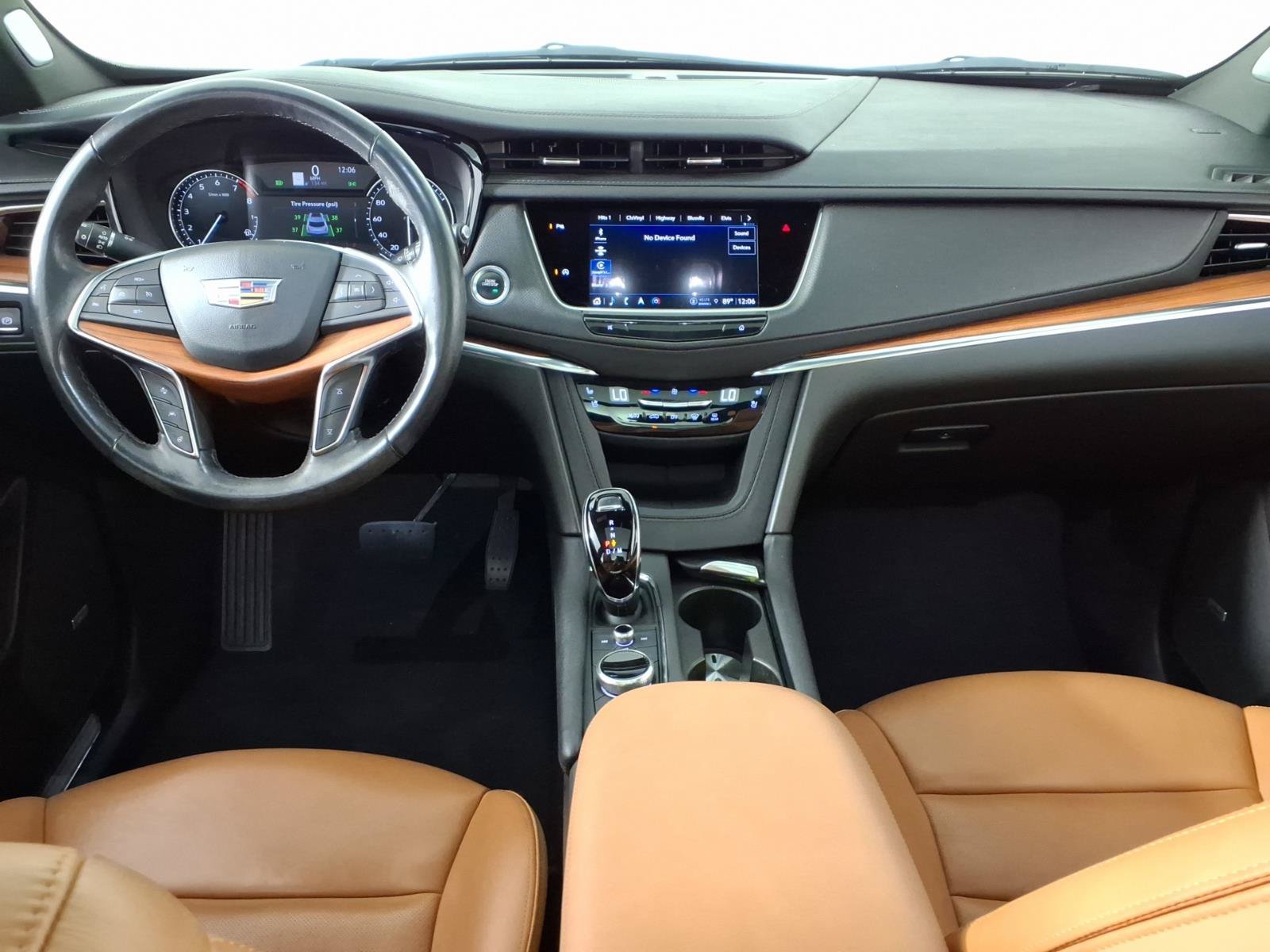 Certified 2024 Cadillac XT5 Premium Luxury FWD image 15