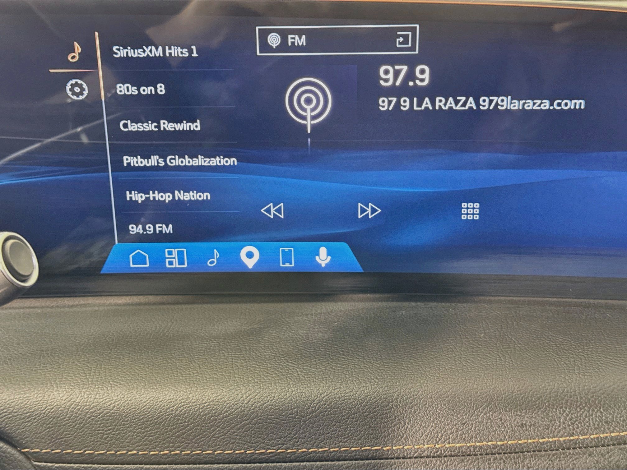 Used 2025 Cadillac CT5 Sport w/ Technology Package RWD image 17