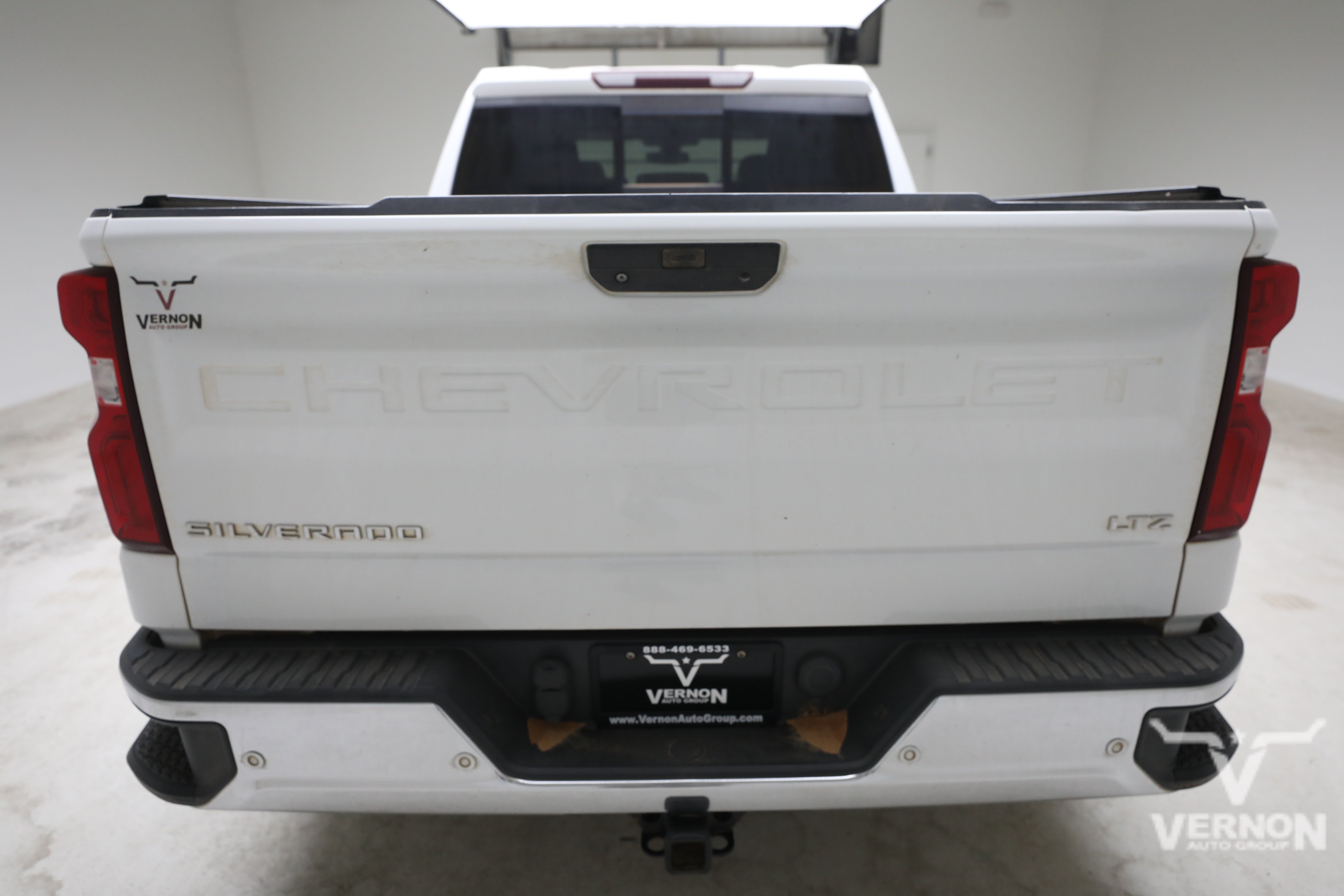 Used 2019 Chevrolet Silverado 1500 LTZ w/ LTZ Texas Edition RWD image 3