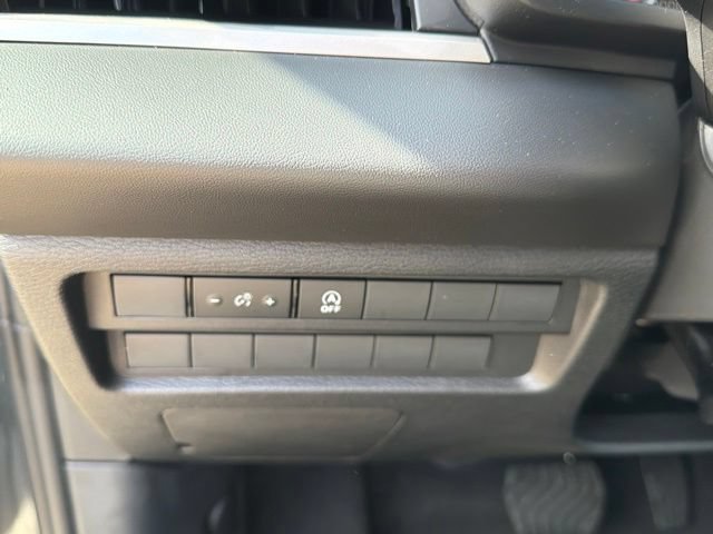 New 2026 Mitsubishi Outlander LE FWD image 30