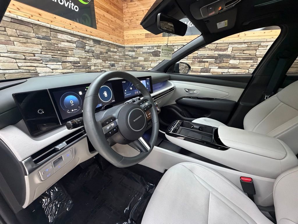 Certified 2025 Hyundai Tucson Limited image 10