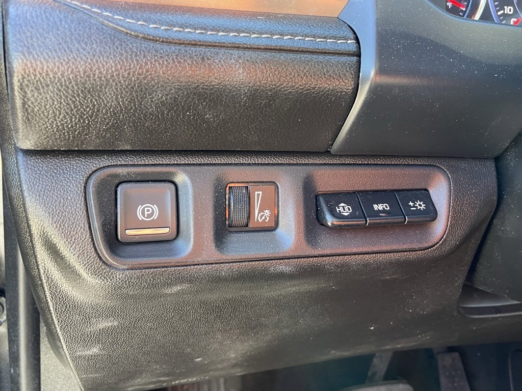 Used 2023 GMC Acadia Denali w/ Trailering Package image 10