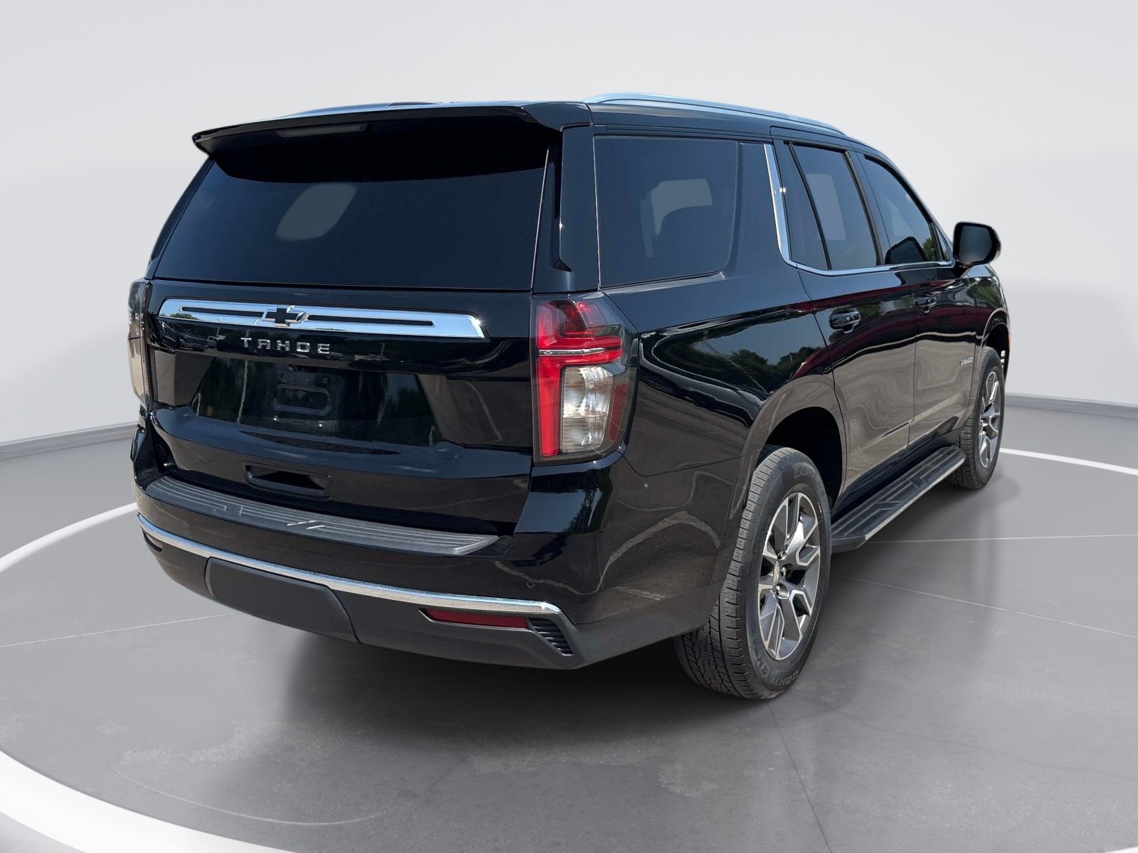 Used 2023 Chevrolet Tahoe LS w/ Driver Alert Package AWD/4WD image 8