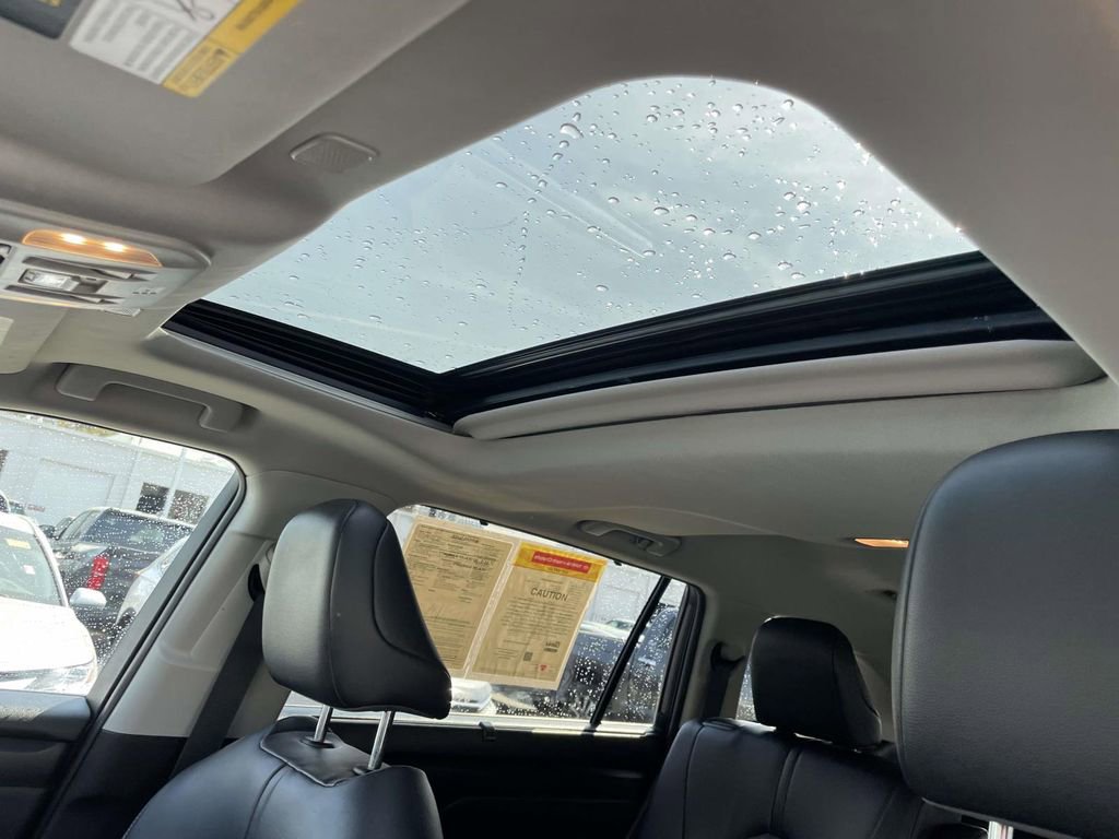 Used 2023 Toyota Highlander XLE image 30