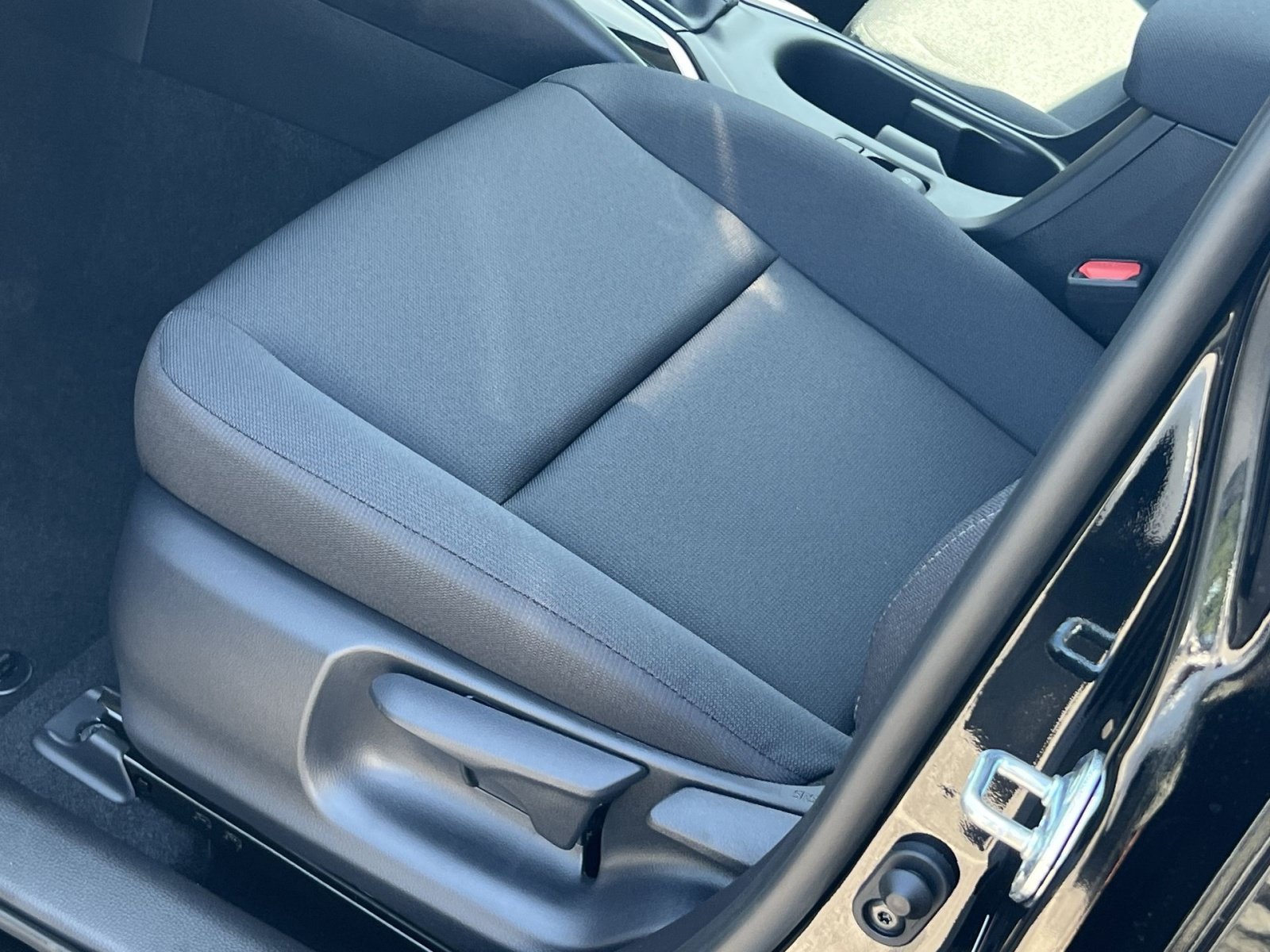 New 2026 Toyota Corolla LE FWD image 8