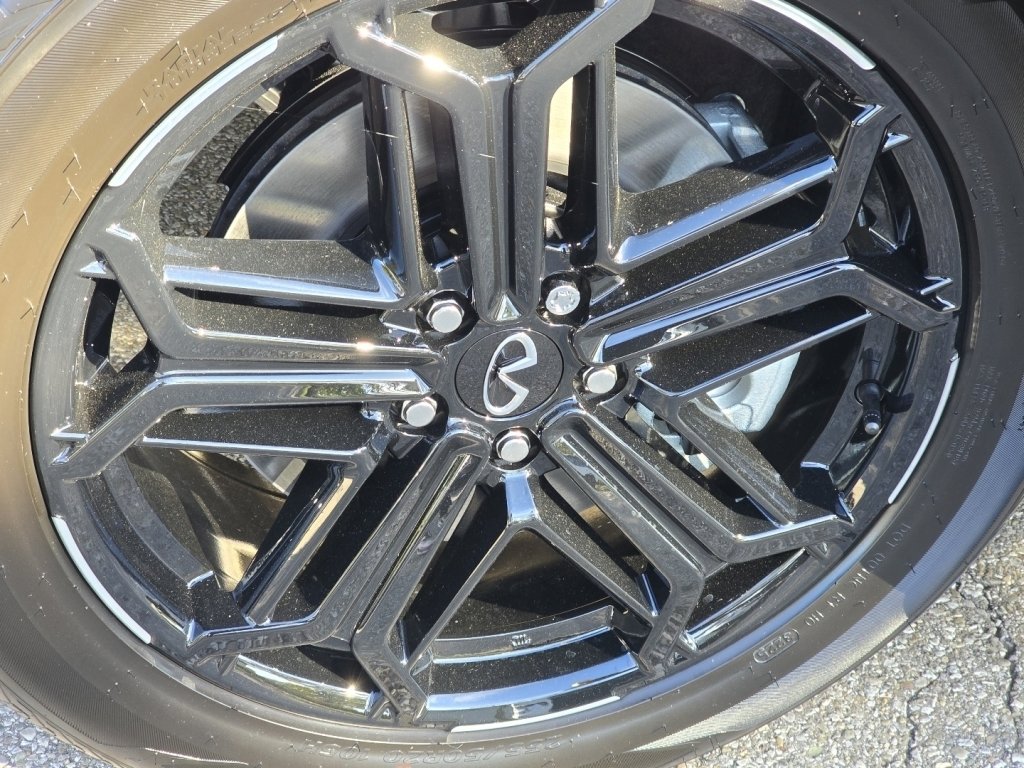 New 2026 INFINITI QX60 Sport image 13