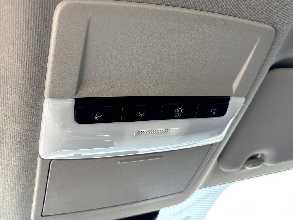 Used 2025 Nissan Sentra SV image 27