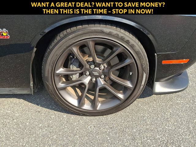 Used 2022 Dodge Challenger R/T Scat Pack RWD image 9