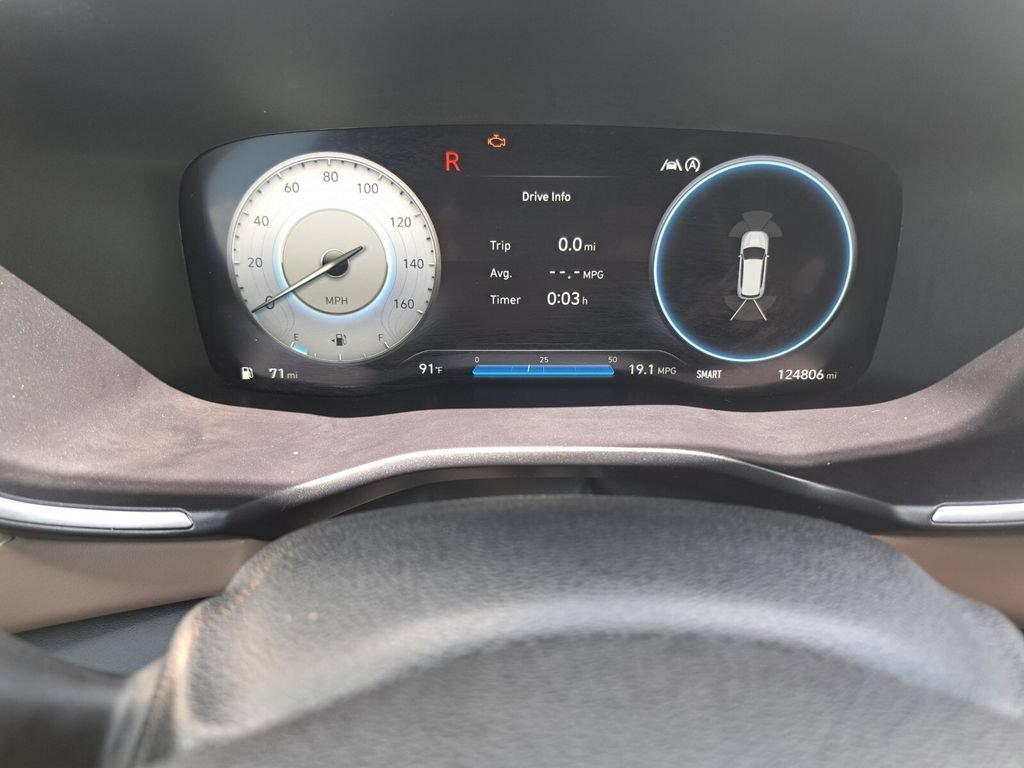 Used 2022 Hyundai Santa Fe Limited FWD image 11