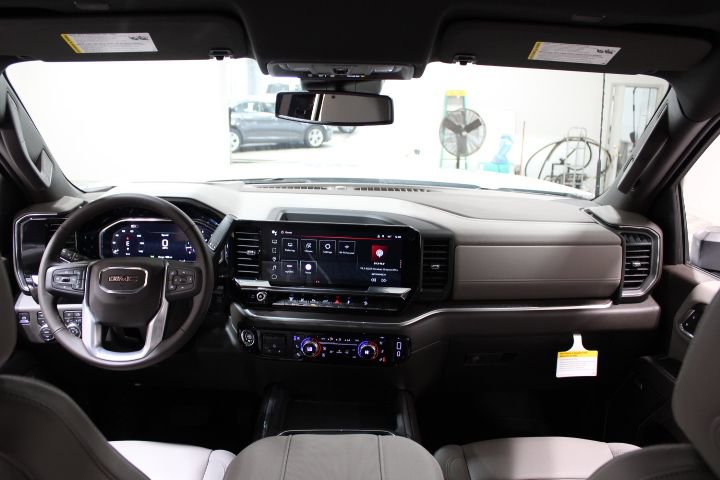 New 2026 GMC Sierra 2500 SLT w/ SLT Premium Package image 3