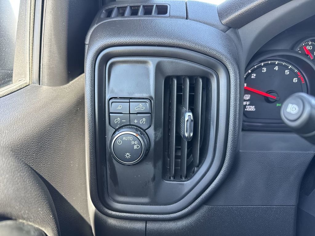 Certified 2025 Chevrolet Silverado 1500 W/T w/ WT Safety Package RWD image 15