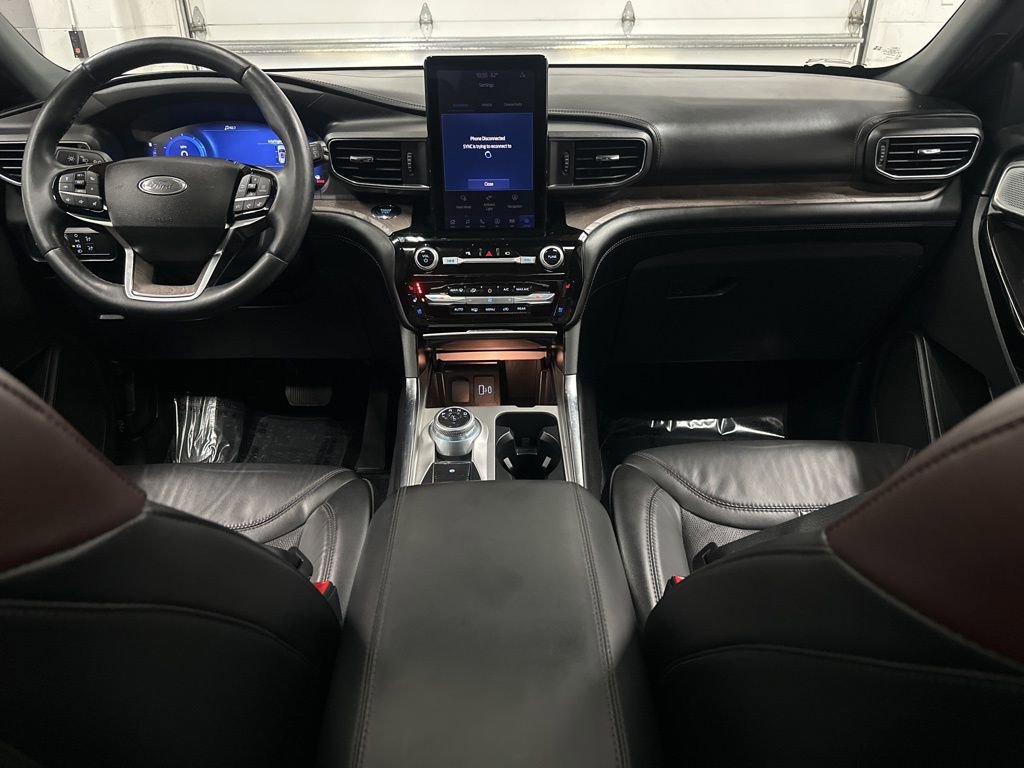 Used 2022 Ford Explorer Platinum w/ Equipment Group 601A AWD/4WD image 26