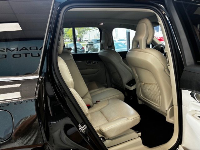 Used 2020 Volvo XC90 T5 Momentum w/ Protection Package Premier image 31