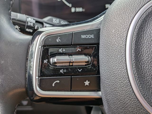 Used 2022 Kia Carnival SX Prestige FWD image 13