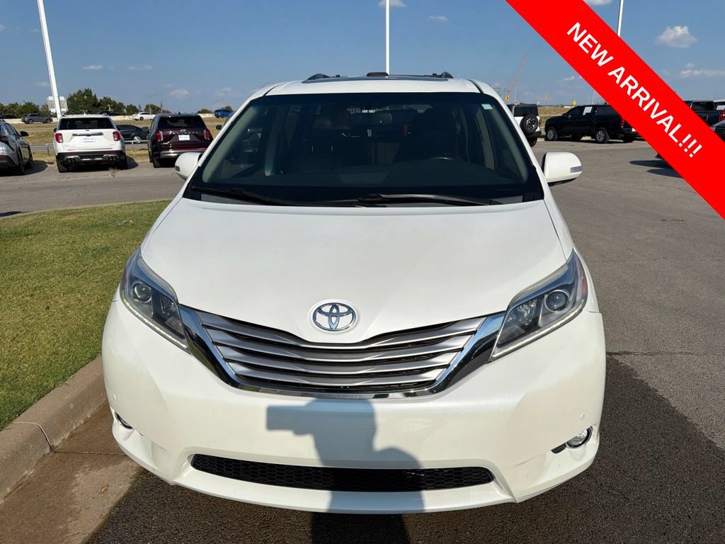 Used 2015 Toyota Sienna Limited FWD image 2