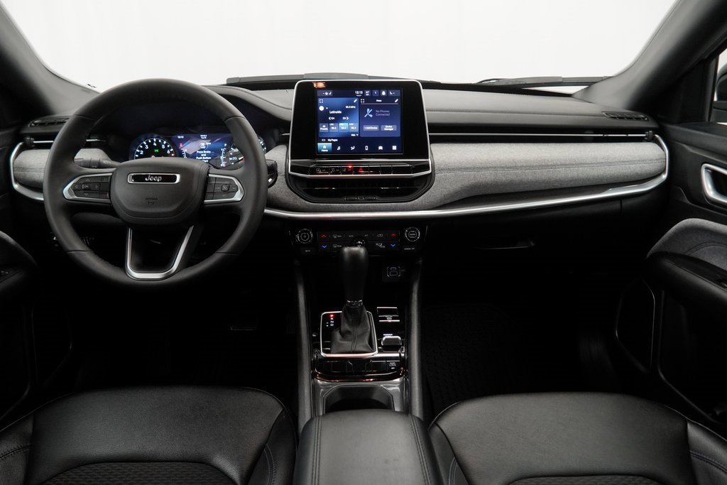 Certified 2025 Jeep Compass Latitude w/ Convenience Group image 23