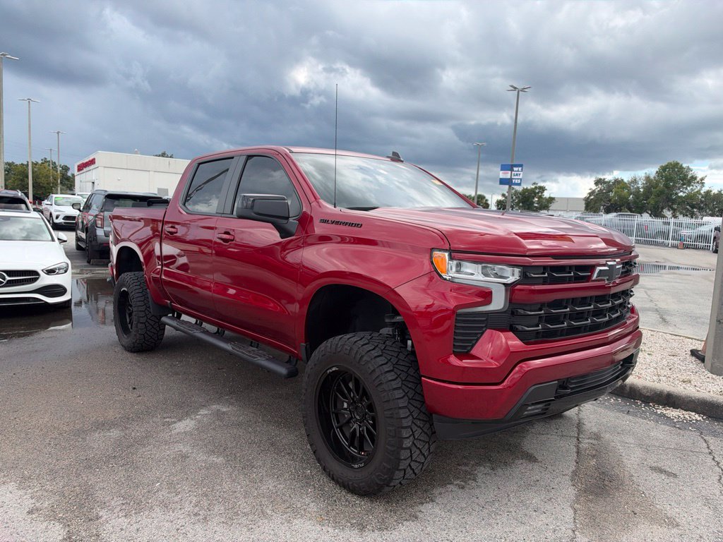 Used 2025 Chevrolet Silverado 1500 RST w/ Convenience Package II AWD/4WD image 1
