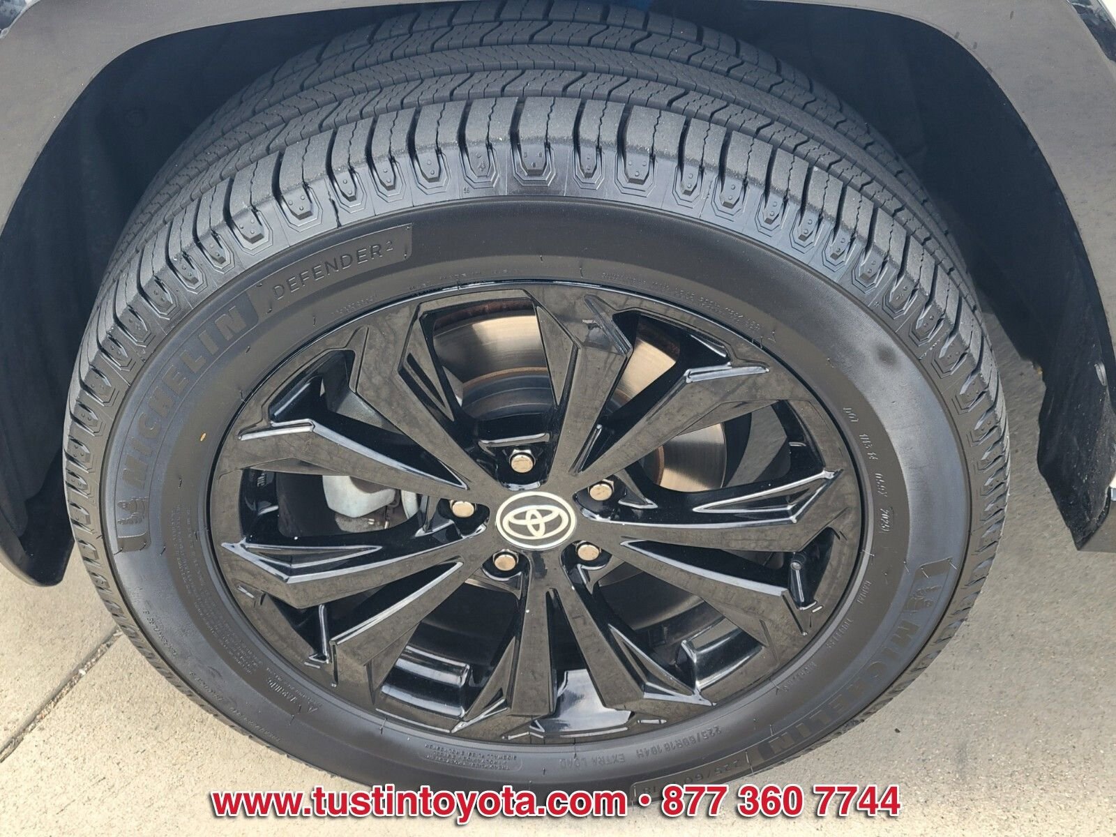 Used 2024 Toyota RAV4 XSE w/ Advanced Technology Package AWD/4WD image 9