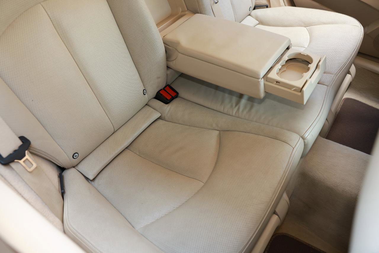 Used 2004 Mercedes-Benz E 500 4MATIC Wagon image 12