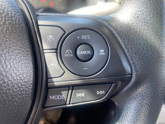 Used 2025 Toyota Corolla LE w/ Convenience Package FWD image 7