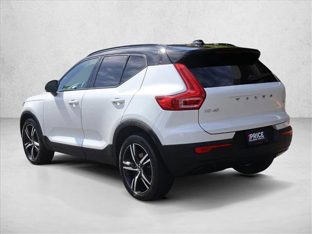 Used 2021 Volvo XC40 T4 R-Design w/ Climate Package FWD image 9
