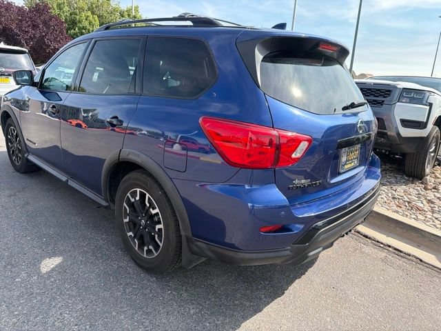 Used 2020 Nissan Pathfinder SL AWD/4WD image 16