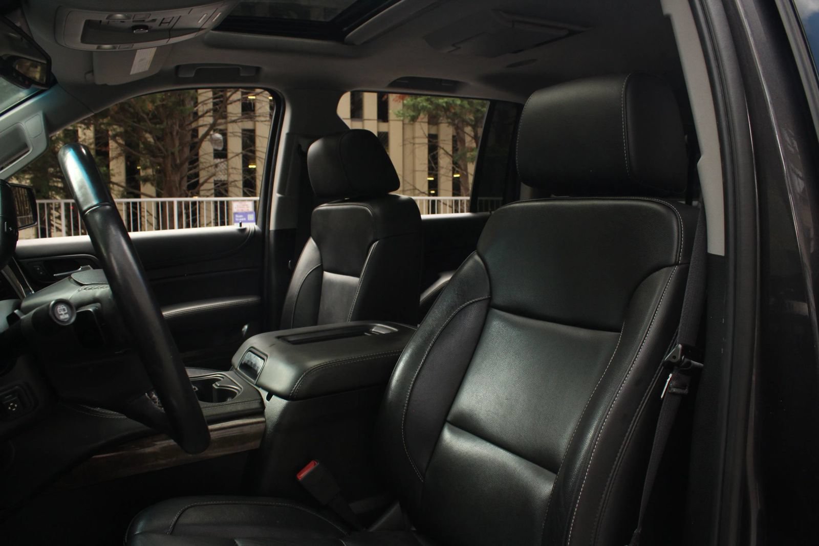 Used 2018 Chevrolet Suburban LT AWD/4WD image 16