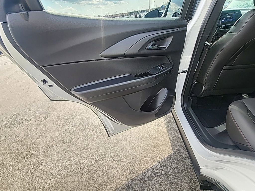 Used 2025 Chevrolet TrailBlazer RS w/ Convenience Package image 26