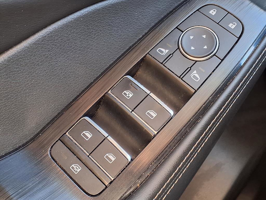 Certified 2022 Nissan Rogue SL w/ SL Premium Package image 10