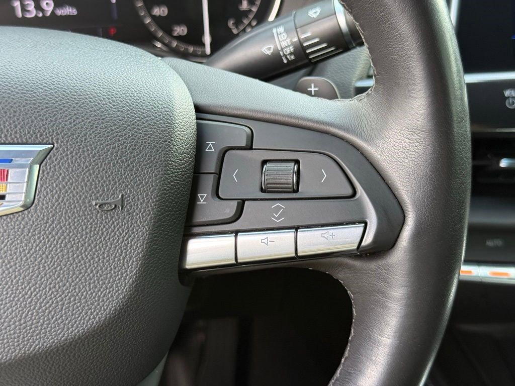 Used 2023 Cadillac CT4 Luxury RWD image 23